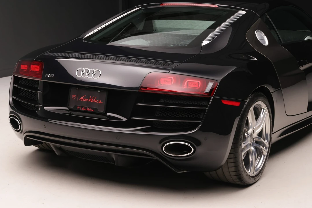 2010 Audi 42 R8 - Image 30 of 31