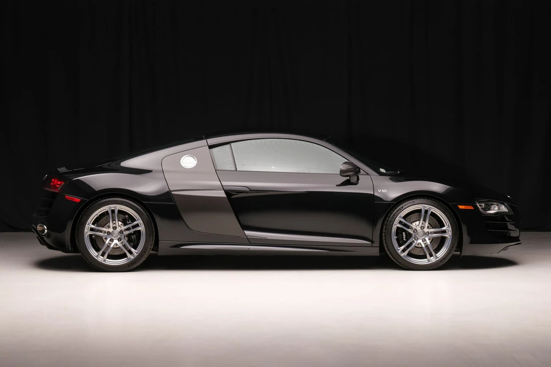 2010 Audi 42 R8 - Image 10 of 31