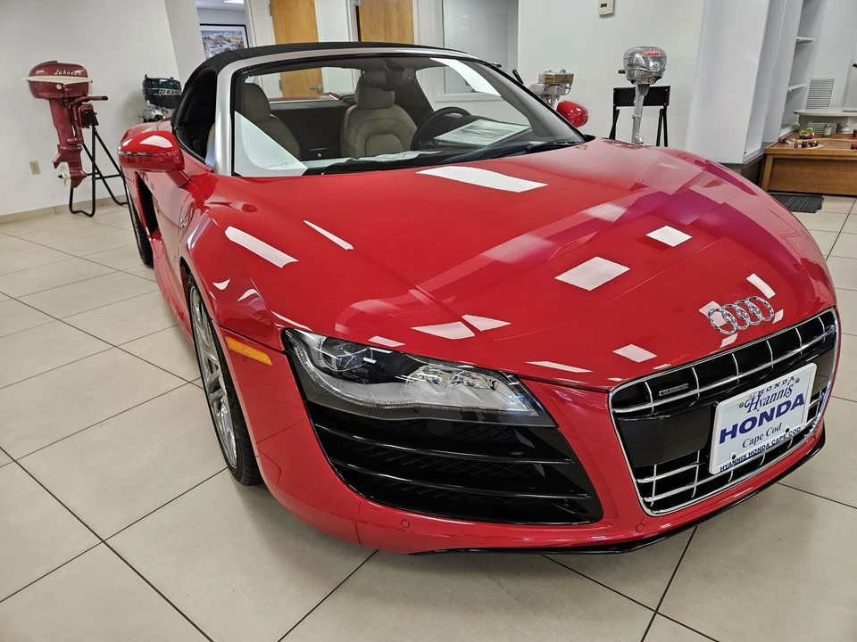 2011 Audi 42 R8 - Image 4 of 31