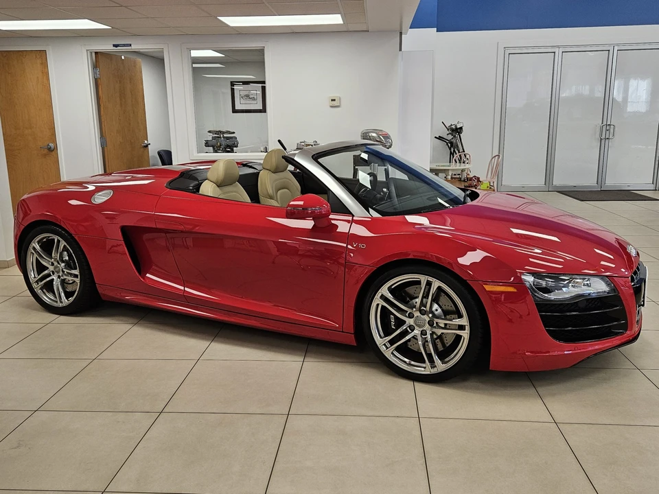 2011 Audi 42 R8 - Image 22 of 31