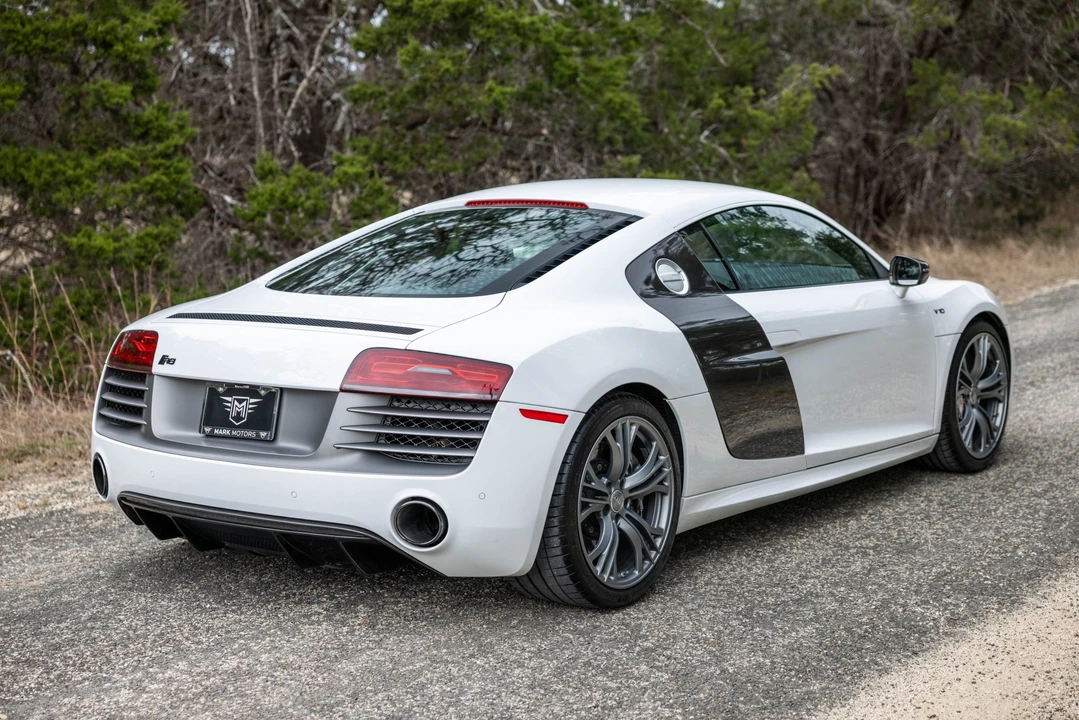 2014 Audi 42 R8 - Image 12 of 31