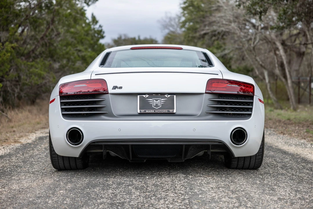 2014 Audi 42 R8 - Image 15 of 31