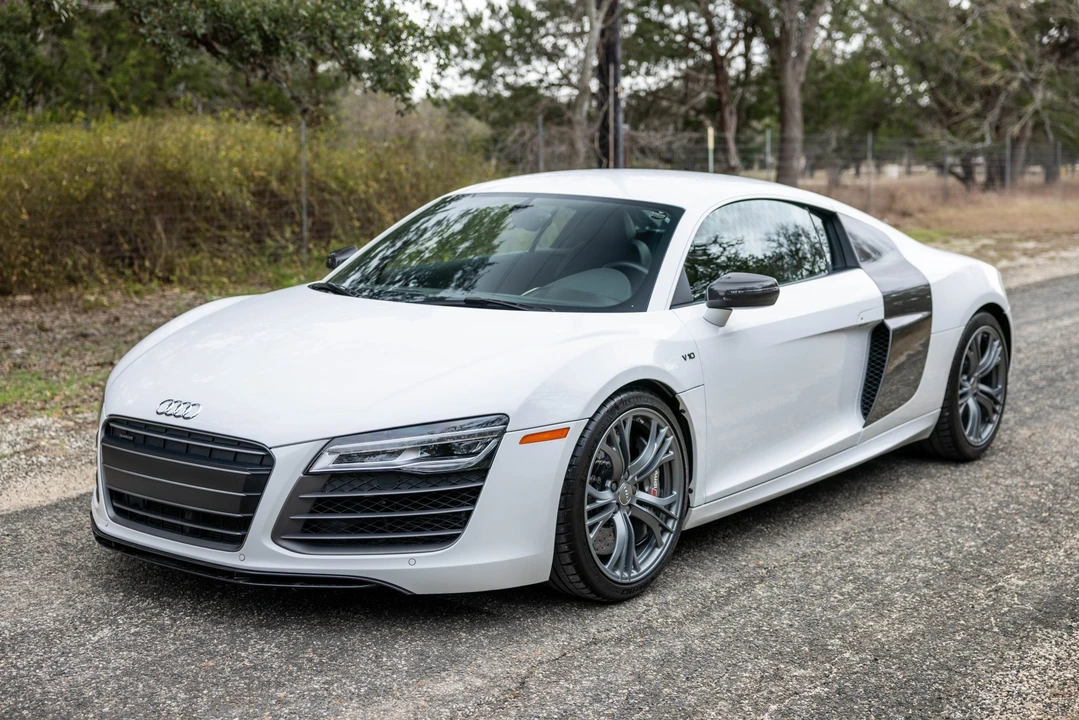2014 Audi 42 R8 - Image 2 of 31