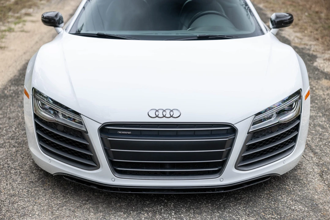 2014 Audi 42 R8 - Image 21 of 31