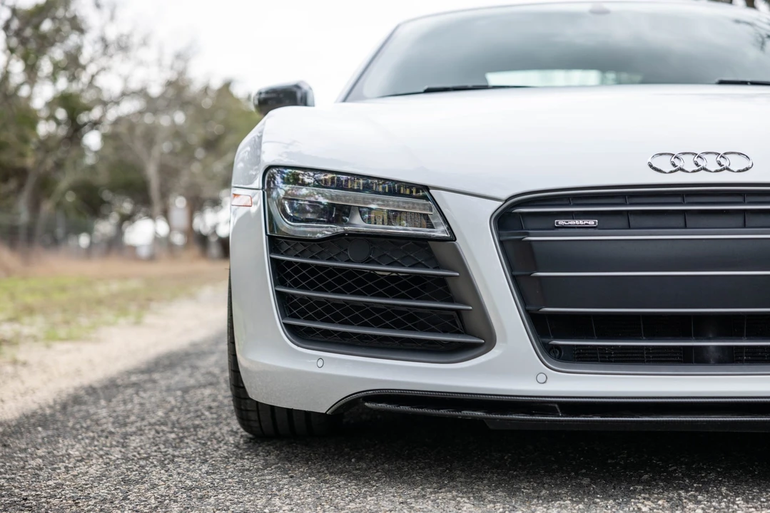 2014 Audi 42 R8 - Image 23 of 31