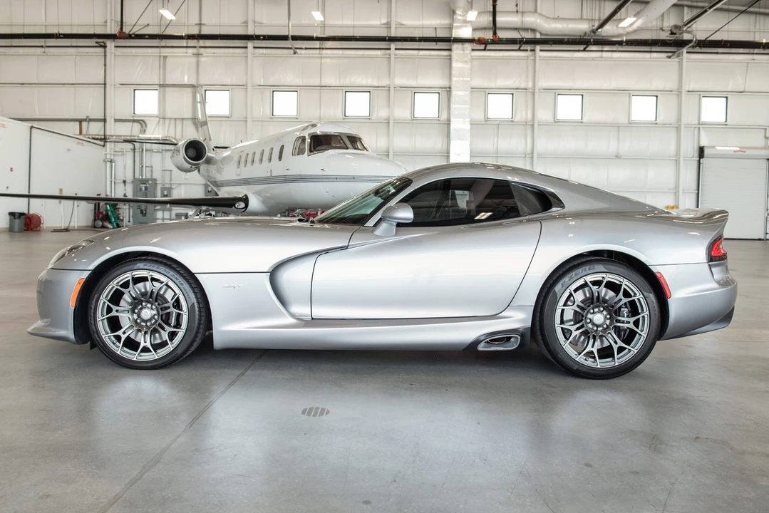 2014 Dodge Viper 5th Gen - Image 3 of 31