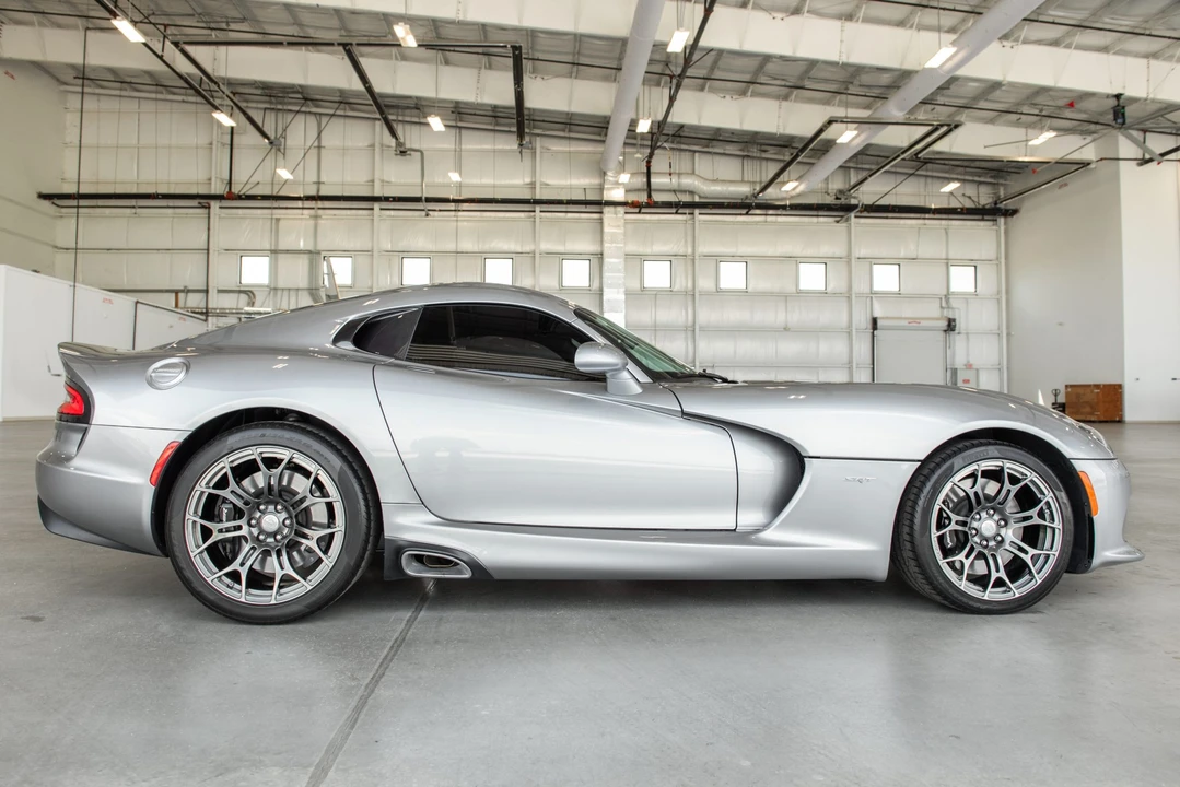 2014 Dodge Viper 5th Gen - Image 7 of 31