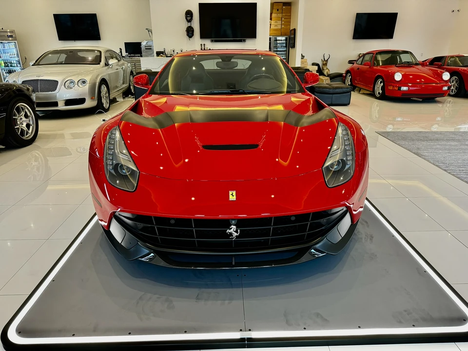 2015 Ferrari F12berlinetta - Image 12 of 31