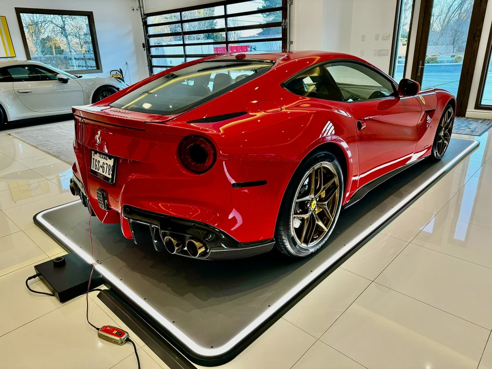 2015 Ferrari F12berlinetta - Image 8 of 31