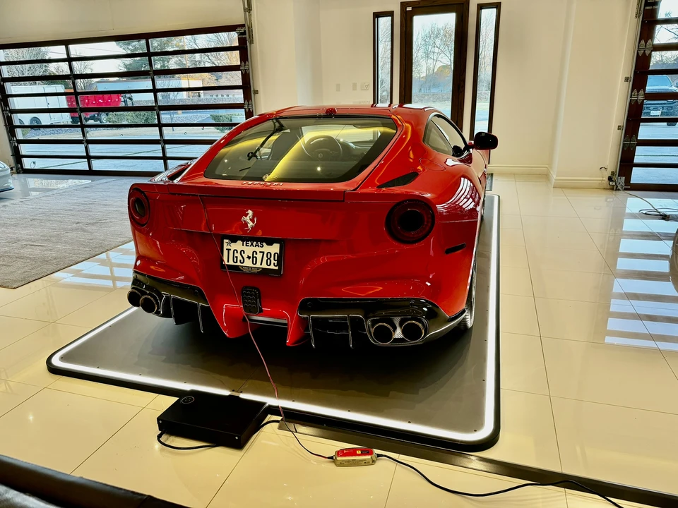 2015 Ferrari F12berlinetta - Image 7 of 31