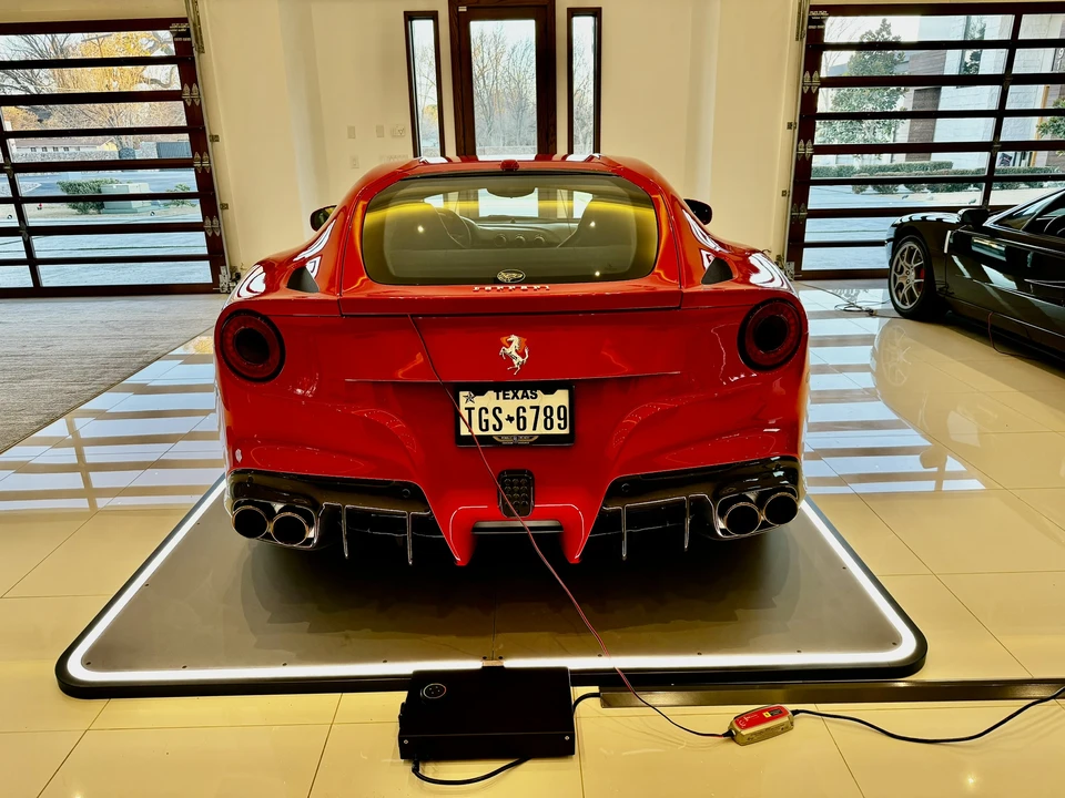 2015 Ferrari F12berlinetta - Image 6 of 31