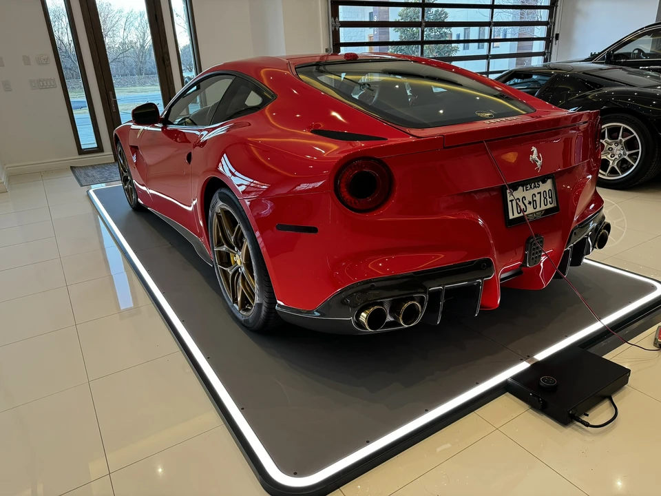2015 Ferrari F12berlinetta - Image 5 of 31