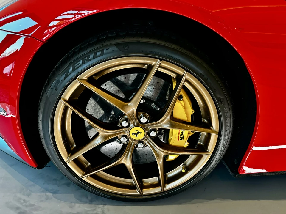 2015 Ferrari F12berlinetta - Image 21 of 31