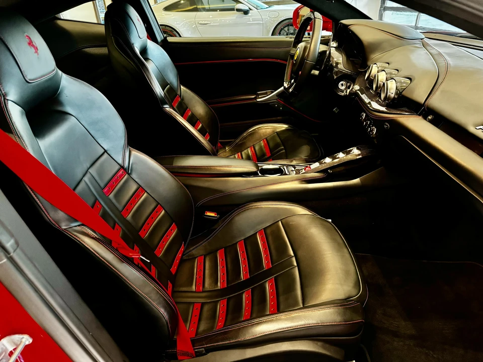 2015 Ferrari F12berlinetta - Image 30 of 31