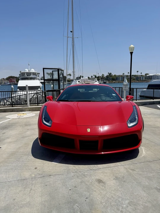 2016 Ferrari 488 GTB - Image 9 of 31