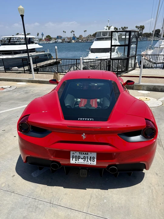 2016 Ferrari 488 GTB - Image 4 of 31