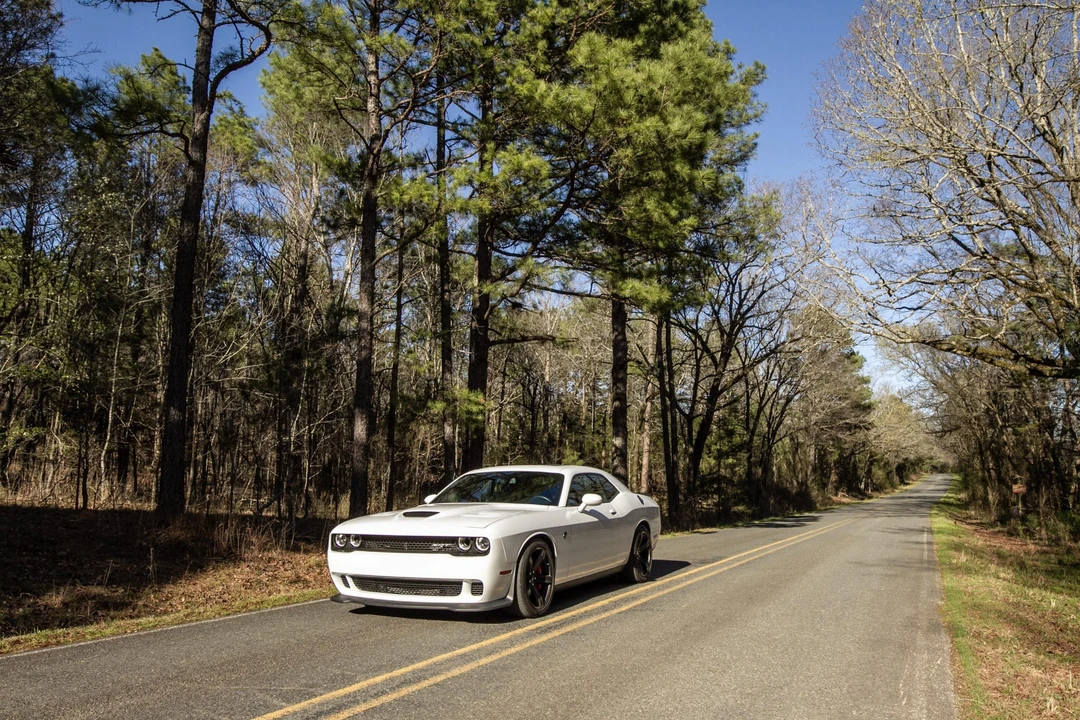 2017 Dodge Challenger SRT Hellcat 3rd Gen - Image 3 of 31