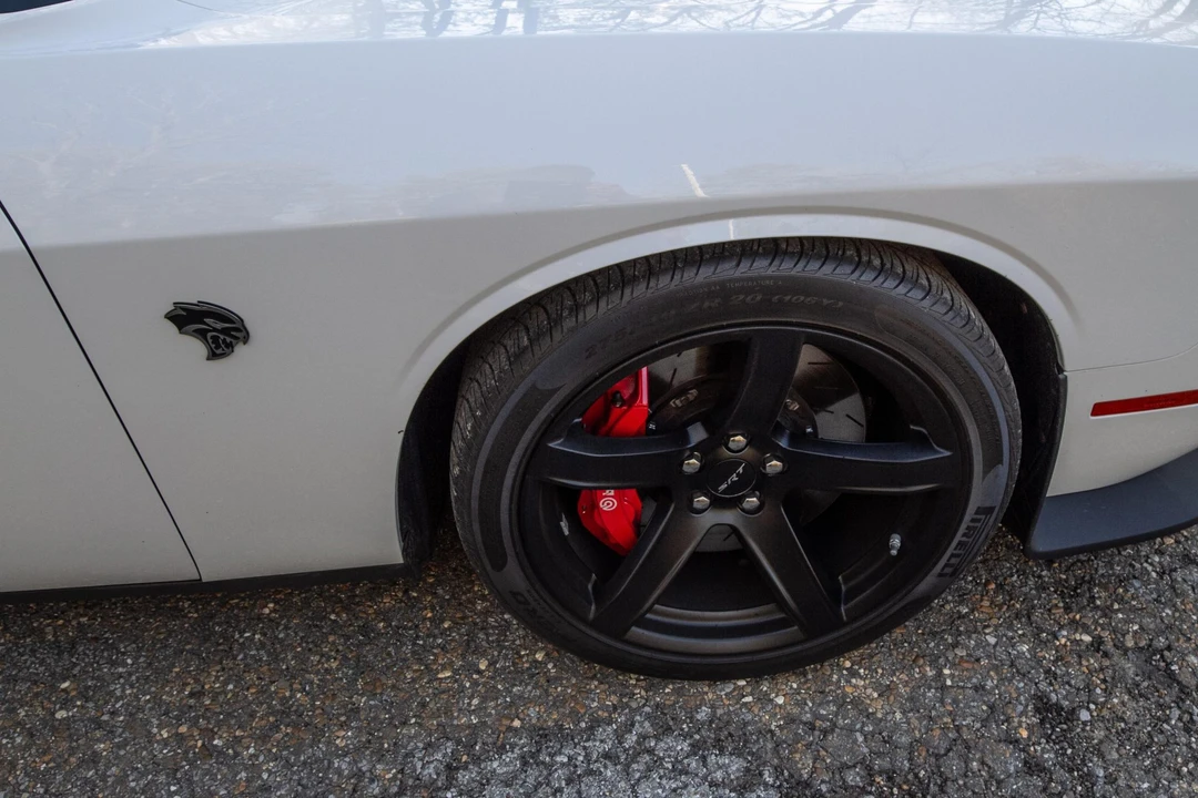 2017 Dodge Challenger SRT Hellcat 3rd Gen - Image 26 of 31