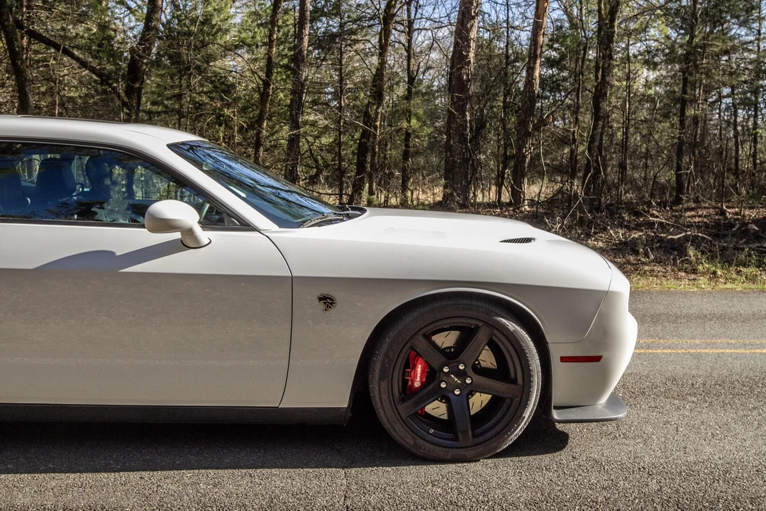 2017 Dodge Challenger SRT Hellcat 3rd Gen - Image 17 of 31