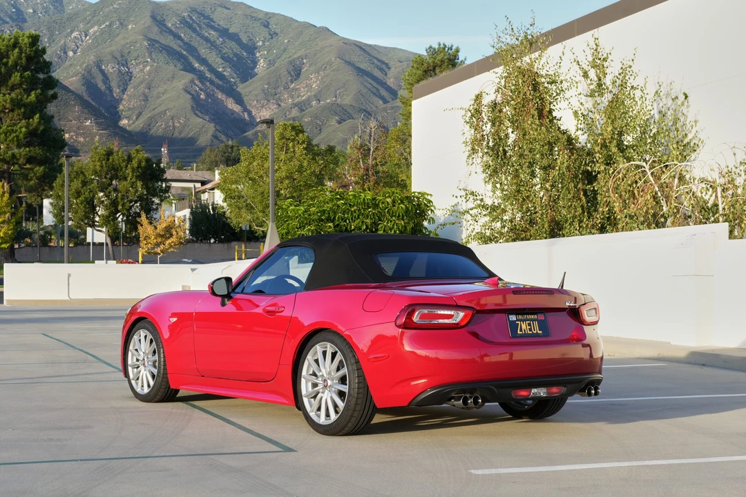 2020 Fiat 124 Spider - Image 27 of 31