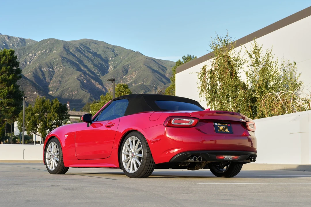 2020 Fiat 124 Spider - Image 23 of 31