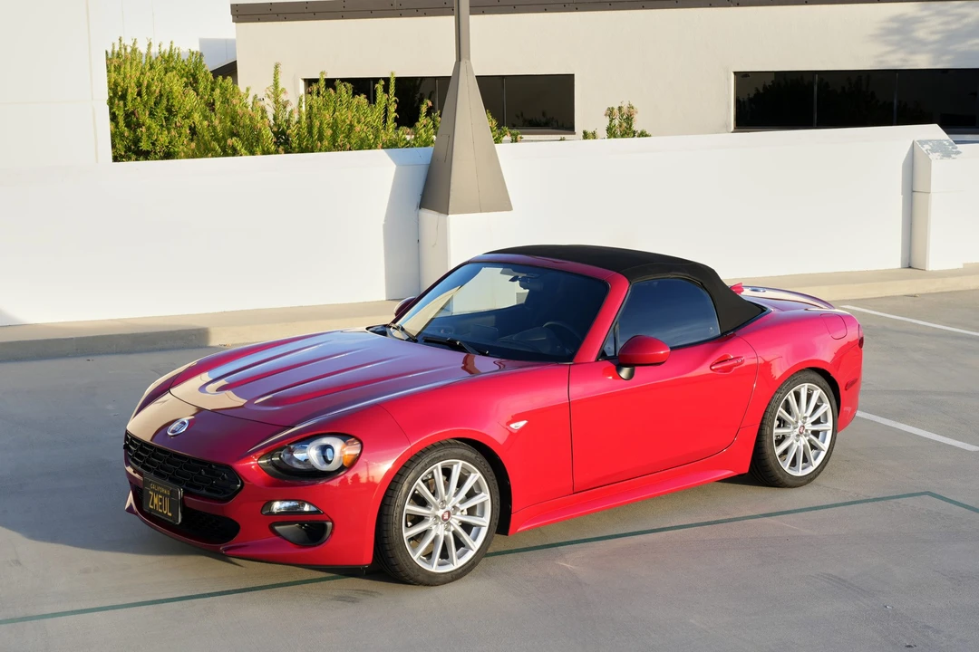 2020 Fiat 124 Spider - Image 13 of 31