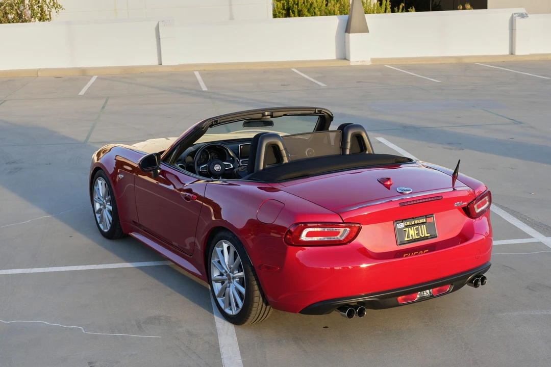 2020 Fiat 124 Spider - Image 30 of 31