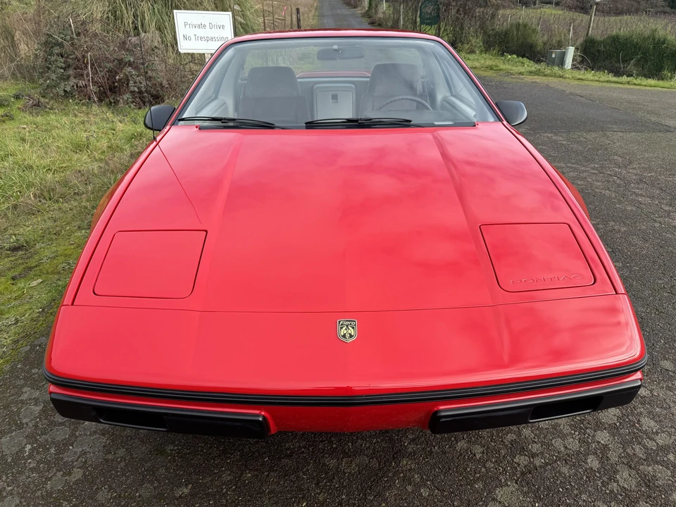 1985 Pontiac Fiero - Image 4 of 31