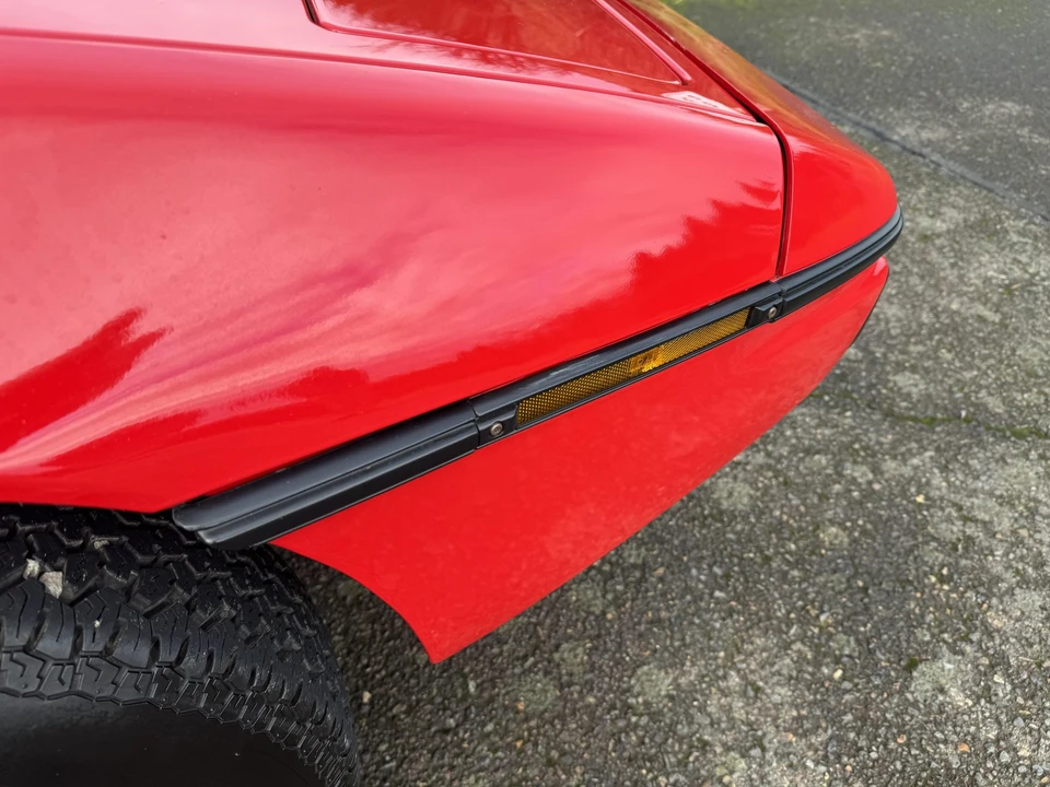 1985 Pontiac Fiero - Image 23 of 31