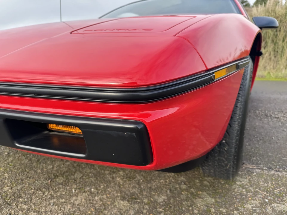 1985 Pontiac Fiero - Image 18 of 31