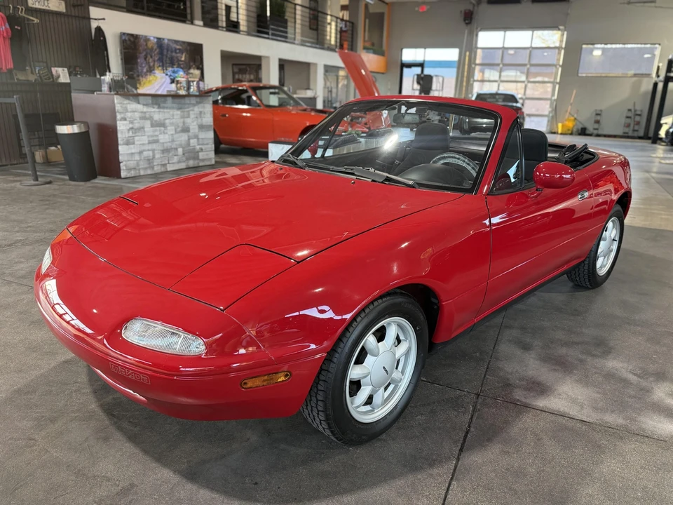 1990 Mazda NA MX-5 Miata - Image 2 of 31