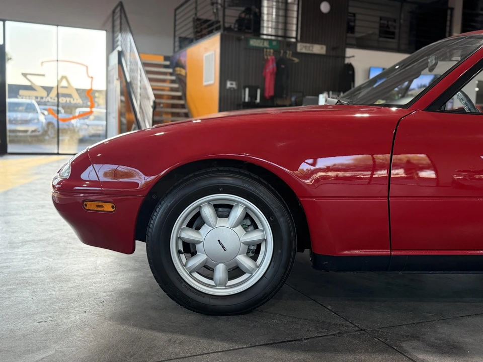 1990 Mazda NA MX-5 Miata - Image 25 of 31