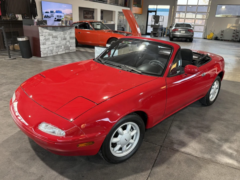 1990 Mazda NA MX-5 Miata - Image 9 of 31