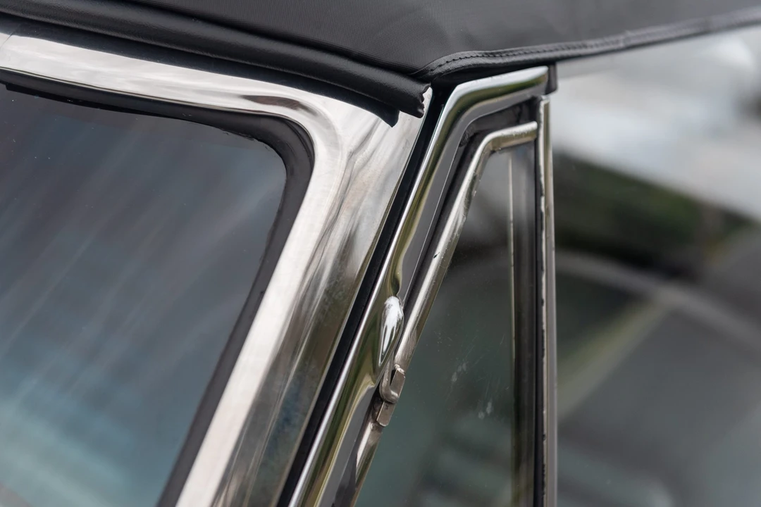 1966 Chevrolet Corvette C2 - Image 28 of 31