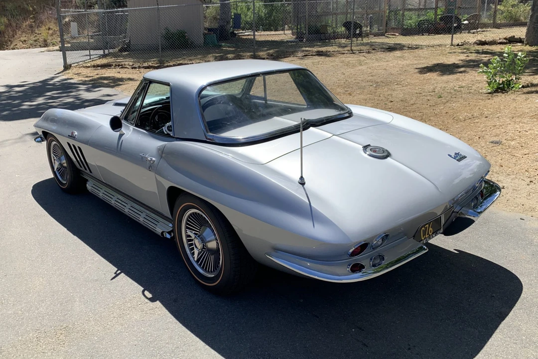1966 Chevrolet Corvette C2 - Image 13 of 31