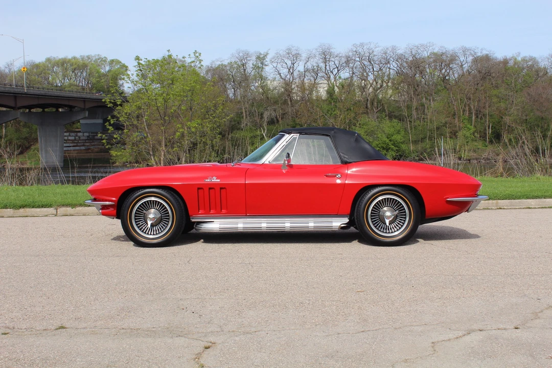 1966 Chevrolet Corvette C2 - Image 6 of 31