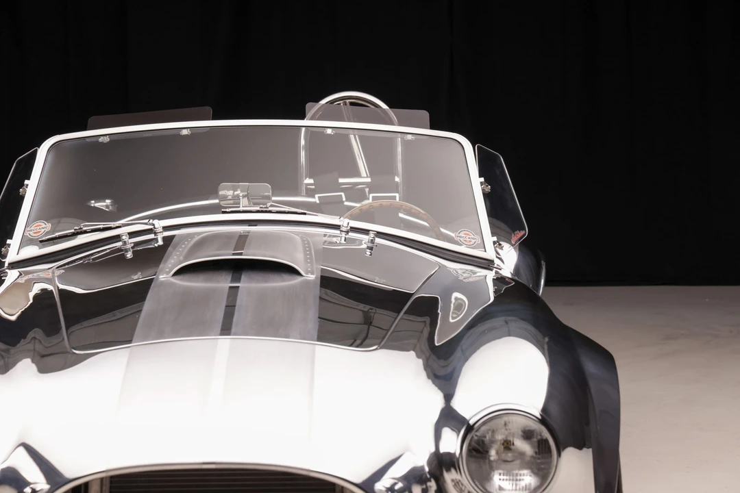 Shelby Cobra Replica - Image 17 of 31