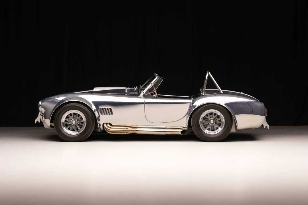 Shelby Cobra Replica - Image 4 of 31