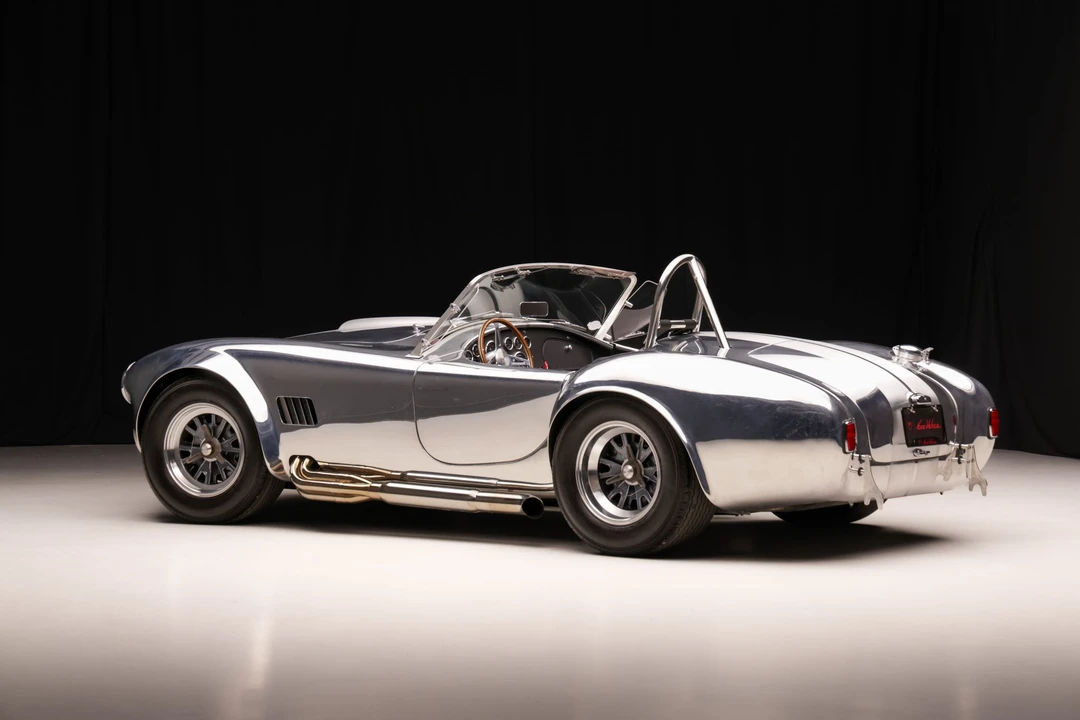Shelby Cobra Replica - Image 5 of 31