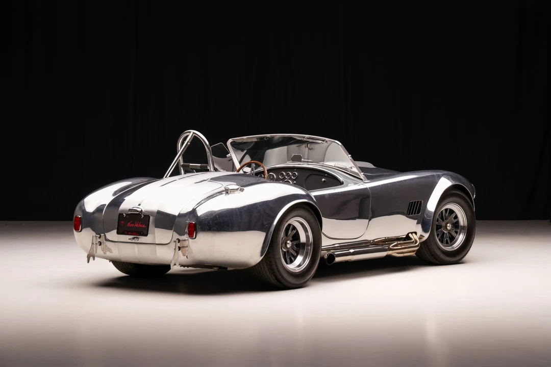 Shelby Cobra Replica - Image 8 of 31