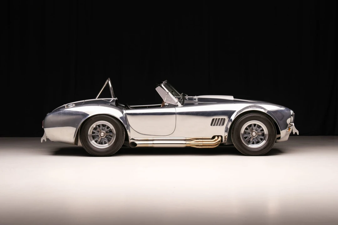 Shelby Cobra Replica - Image 10 of 31