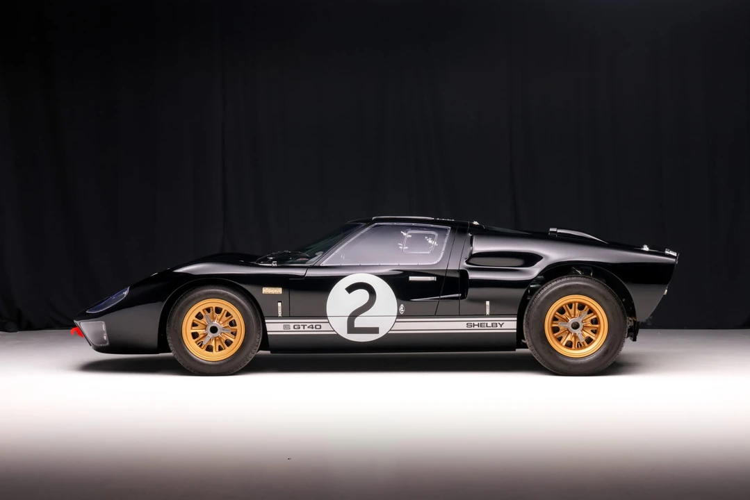 Ford Replica - Image 4 of 31