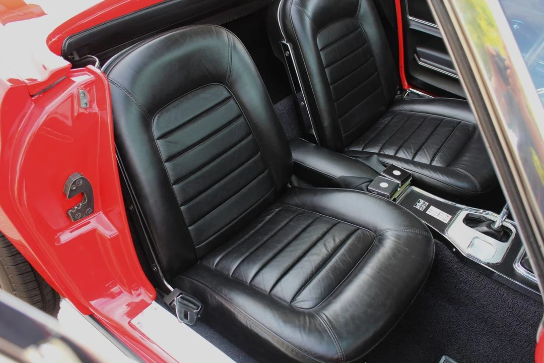 1966 Chevrolet Corvette C2 - Image 10 of 12