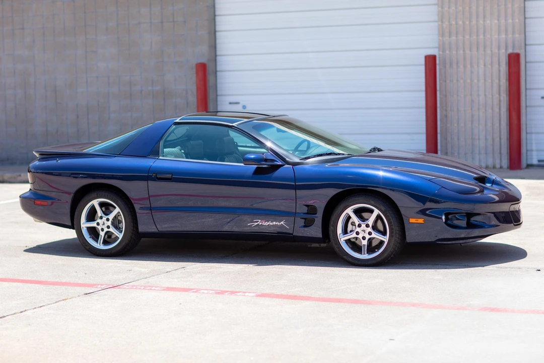 1999 Pontiac Firebird 4th Gen - Image 11 of 31