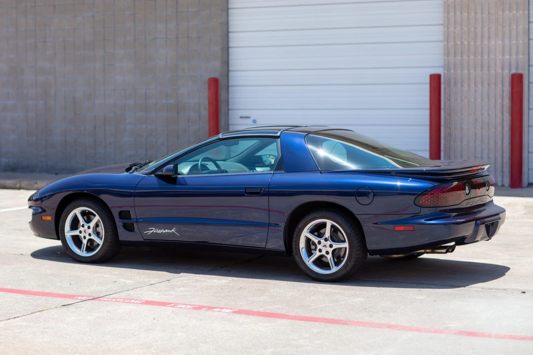 1999 Pontiac Firebird 4th Gen - Image 15 of 31