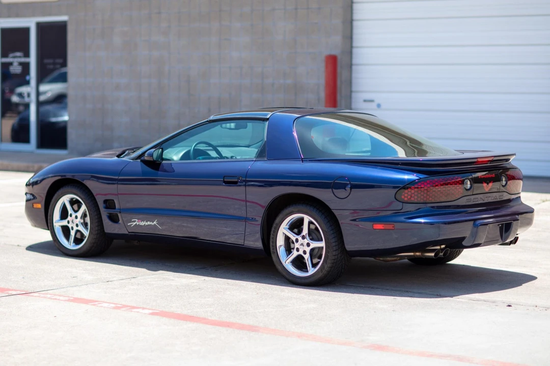 1999 Pontiac Firebird 4th Gen - Image 14 of 31