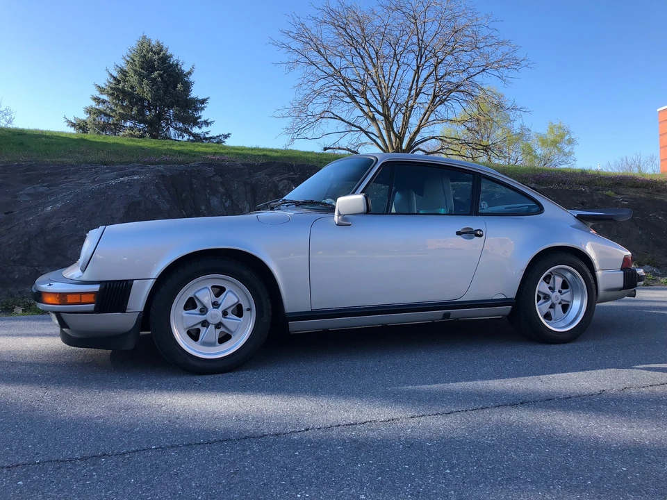 1989 Porsche 911 Carrera 3.2 - Image 10 of 31