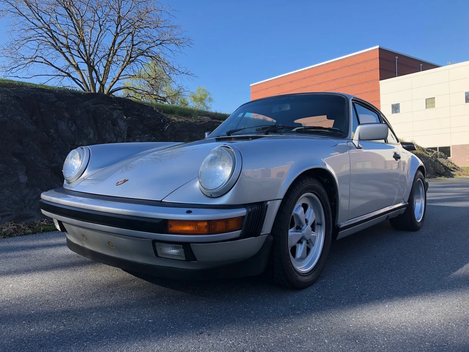 1989 Porsche 911 Carrera 3.2 - Image 9 of 31