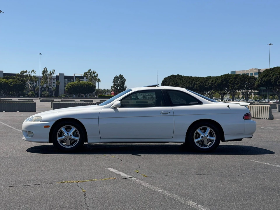 1998 Lexus SC400 - Image 2 of 31