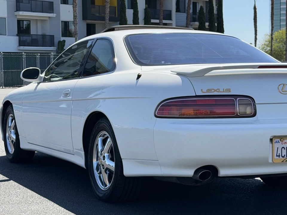 1998 Lexus SC400 - Image 4 of 31